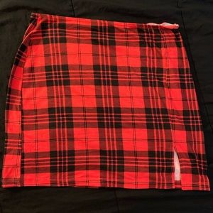 PLAID SKIRT